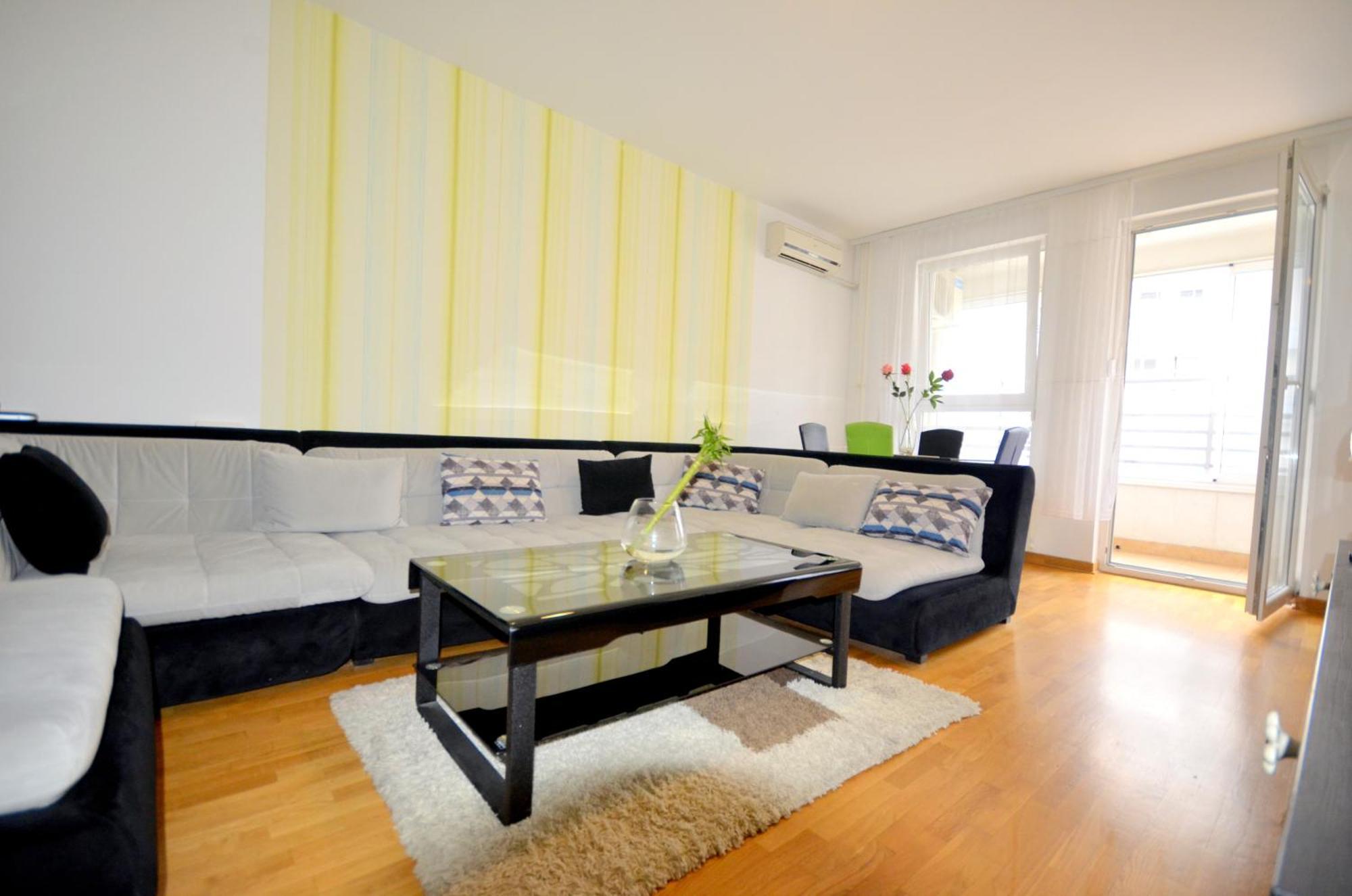 Clean&Cozy Apartments Novi Beograd Belgrado Exterior foto