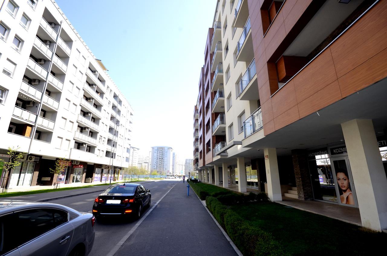Clean&Cozy Apartments Novi Beograd Belgrado Exterior foto
