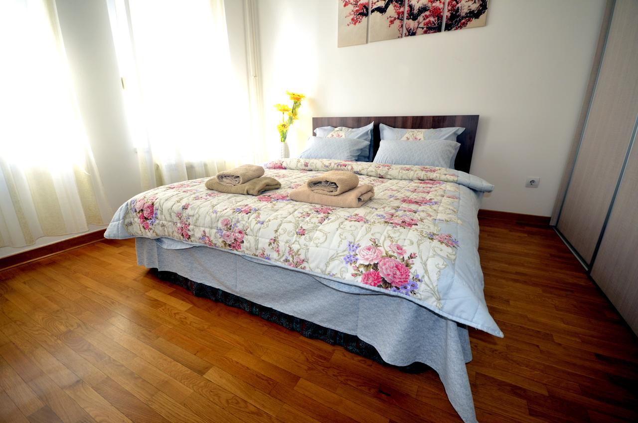 Clean&Cozy Apartments Novi Beograd Belgrado Exterior foto