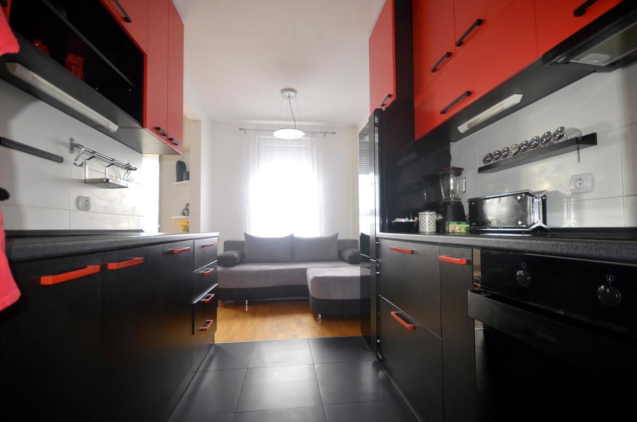 Clean&Cozy Apartments Novi Beograd Belgrado Exterior foto
