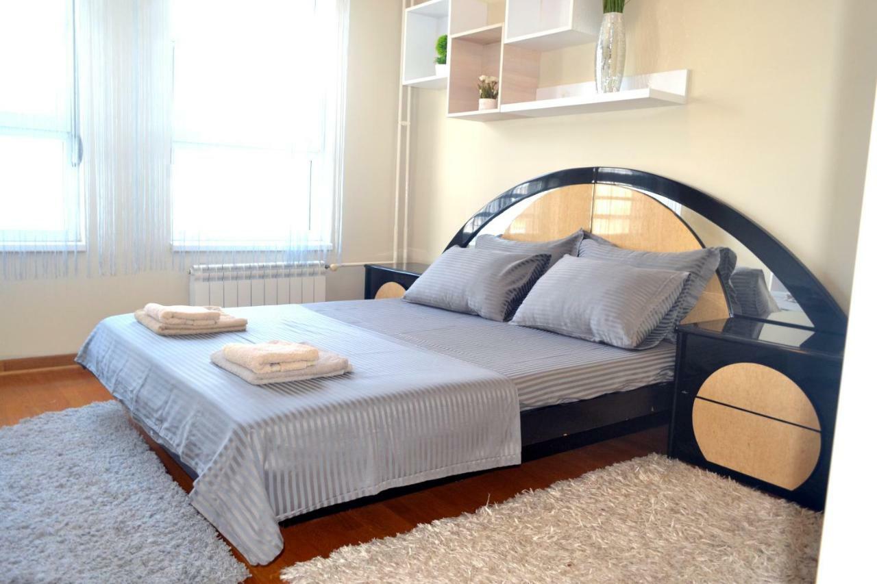 Clean&Cozy Apartments Novi Beograd Belgrado Exterior foto