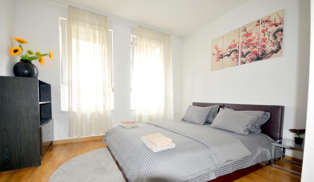 Clean&Cozy Apartments Novi Beograd Belgrado Exterior foto